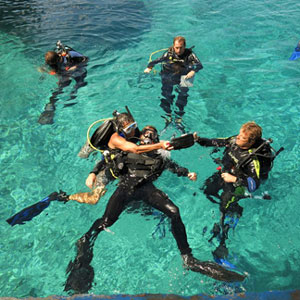 scuba diving instructor training